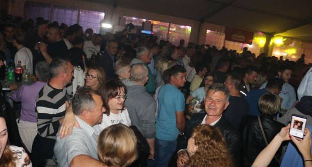 (FOTO) Nezaboravni koncert Mate Bulića u Velikoj, 24.5.2019.