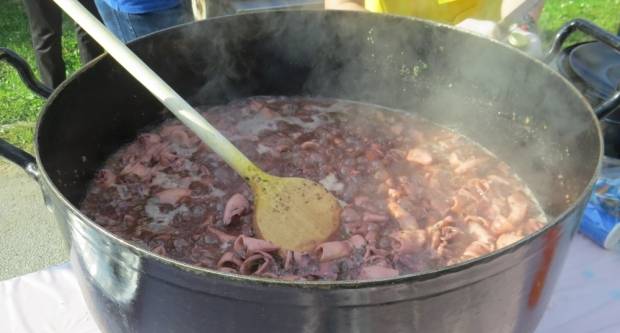 VELIKA: Najduži stol u Hrvata 2019. (FOTO)