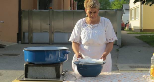 VELIKA: Najduži stol u Hrvata 2019. (FOTO)