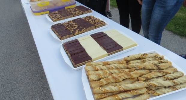 VELIKA: Najduži stol u Hrvata 2019. (FOTO)