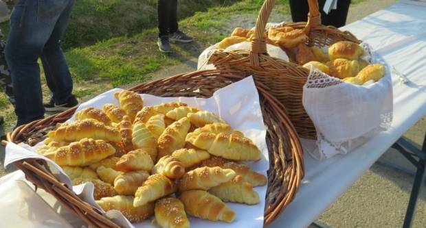 VELIKA: Najduži stol u Hrvata 2019. (FOTO)