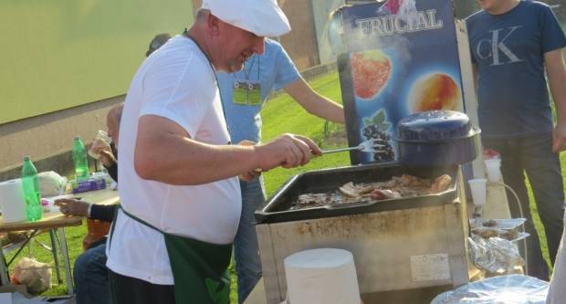 VELIKA: Najduži stol u Hrvata 2019. (FOTO)