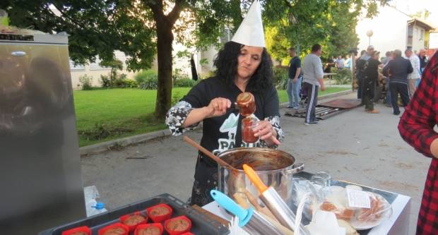 VELIKA: Najduži stol u Hrvata 2019. (FOTO)