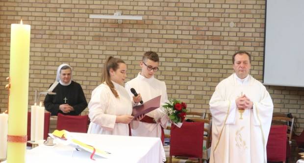 Primanje Svete Potvrde u crkvi sv. Leopolda Mandića u Požegi 26.5.2019.