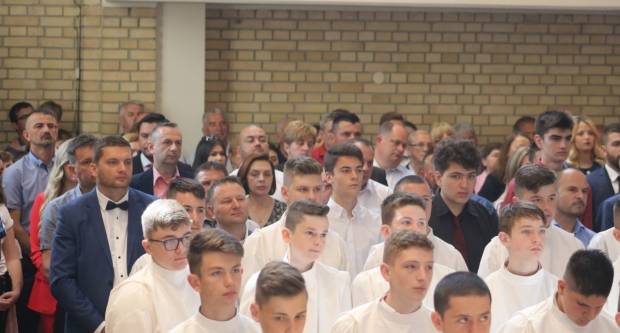 Primanje Svete Potvrde u crkvi sv. Leopolda Mandića u Požegi 26.5.2019.