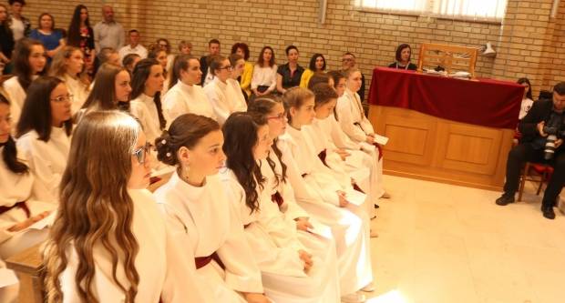 Primanje Svete Potvrde u crkvi sv. Leopolda Mandića u Požegi 26.5.2019.