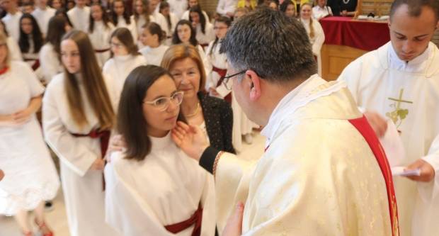 Primanje Svete Potvrde u crkvi sv. Leopolda Mandića u Požegi 26.5.2019.