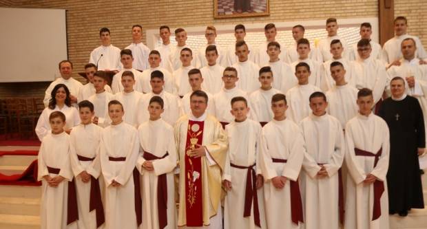 Primanje Svete Potvrde u crkvi sv. Leopolda Mandića u Požegi 26.5.2019.