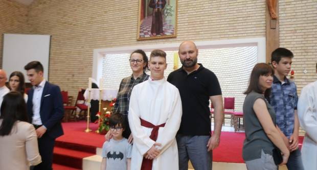 Primanje Svete Potvrde u crkvi sv. Leopolda Mandića u Požegi 26.5.2019.