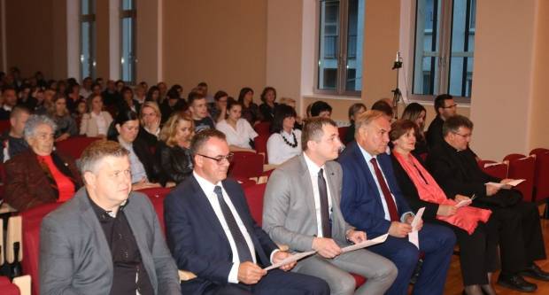 ʺKoncert ispred katedraleʺ održan u Koncertnoj dvorani Glazbene škole Požega