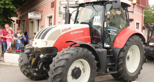 Utrka traktora u Kutjevu i sajam OPG-ova i PG-ova povodom Festivala graševine 2019.