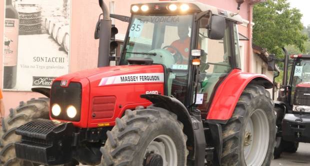 Utrka traktora u Kutjevu i sajam OPG-ova i PG-ova povodom Festivala graševine 2019.