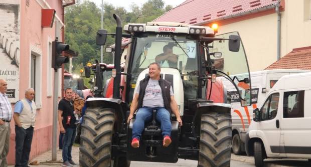 Utrka traktora u Kutjevu i sajam OPG-ova i PG-ova povodom Festivala graševine 2019.