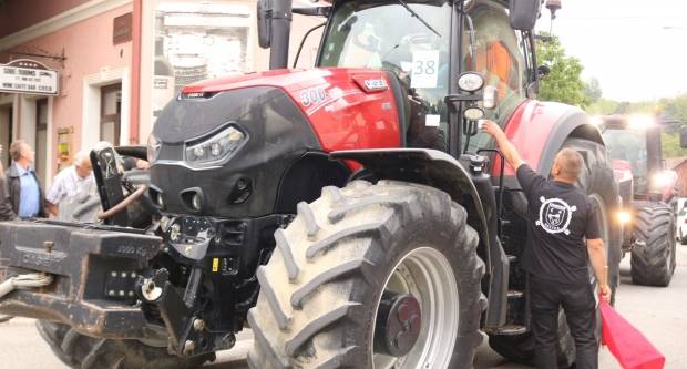 Utrka traktora u Kutjevu i sajam OPG-ova i PG-ova povodom Festivala graševine 2019.