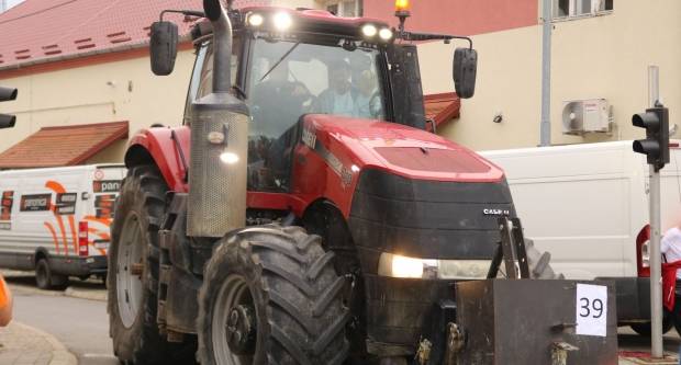 Utrka traktora u Kutjevu i sajam OPG-ova i PG-ova povodom Festivala graševine 2019.