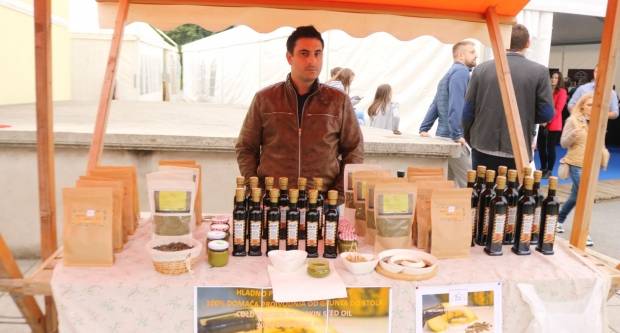 Utrka traktora u Kutjevu i sajam OPG-ova i PG-ova povodom Festivala graševine 2019.