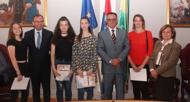Dodijeljene nagrade za najbolje radove i sudjelovanje na natječaju “Kreativni i neovisni”
