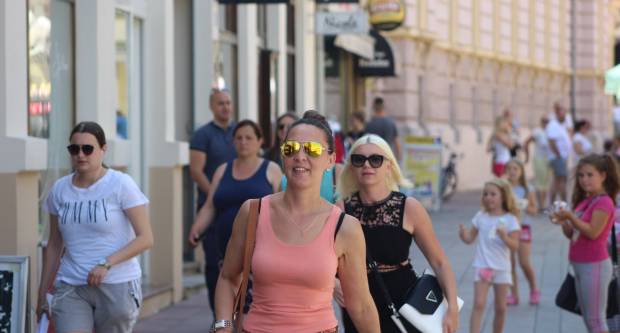 Subotnja sunčana šetnja Požegom 15.6.2019.