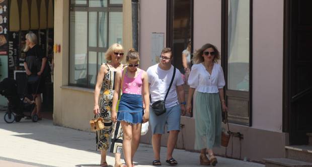 Subotnja sunčana šetnja Požegom 15.6.2019.