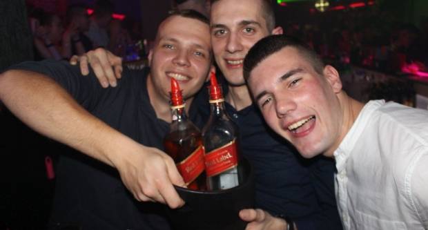 Noćni život u Platinumu uoči Uskrsa 1.4.2018.