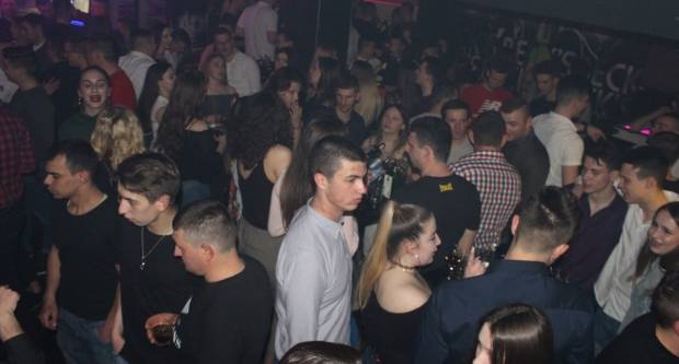 Noćni život u Platinumu uoči Uskrsa 1.4.2018.