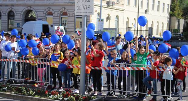 Prolazak vozača CRO RACE međunarodne biciklističke utrke kroz Požegu 1.10.2019.