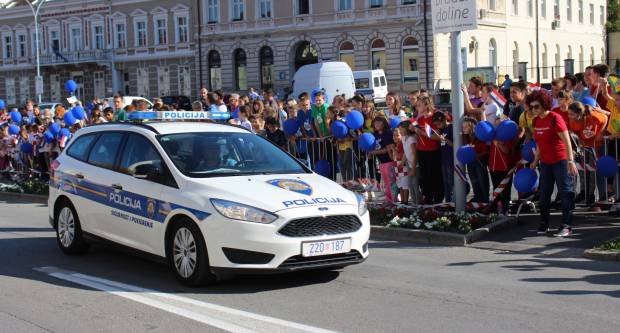 Prolazak vozača CRO RACE međunarodne biciklističke utrke kroz Požegu 1.10.2019.