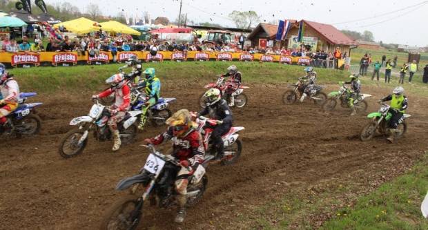 Otvoreno prvenstvo Hrvatske u motocross-u na stazi Villare u Požegi 15.4.2018.