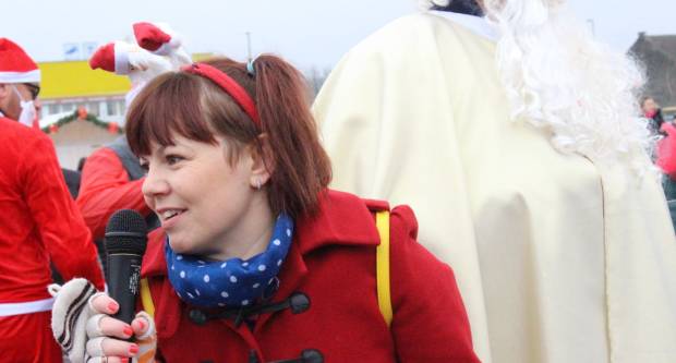 Sveti Nikola sa svojim pomoćnicima stigao u Pleternicu i podijelio djeci poklone