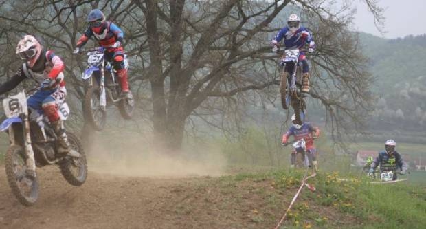 Otvoreno prvenstvo Hrvatske u motocross-u na stazi Villare u Požegi 15.4.2018.