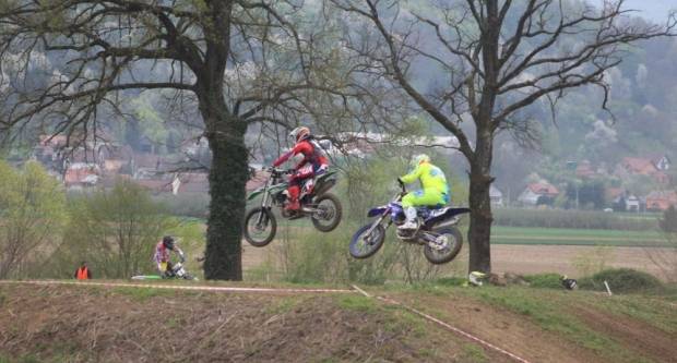 Otvoreno prvenstvo Hrvatske u motocross-u na stazi Villare u Požegi 15.4.2018.
