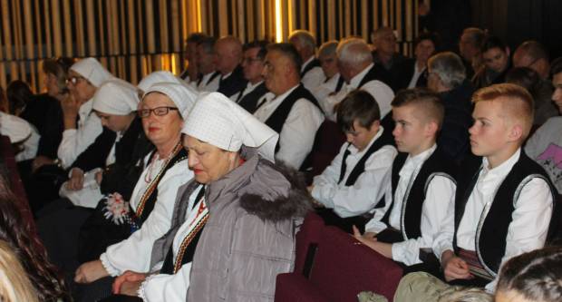 Održana 13. Smotra folklora ʺObičaji starog zavičaja 2019.ʺ u organizaciji KUD-a ZD Rama iz Pleternice