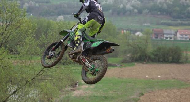 Otvoreno prvenstvo Hrvatske u motocross-u na stazi Villare u Požegi 15.4.2018.