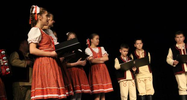 Održana 13. Smotra folklora ʺObičaji starog zavičaja 2019.ʺ u organizaciji KUD-a ZD Rama iz Pleternice