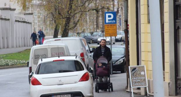 Subotnja šetnja Požegom 14.12.2019.