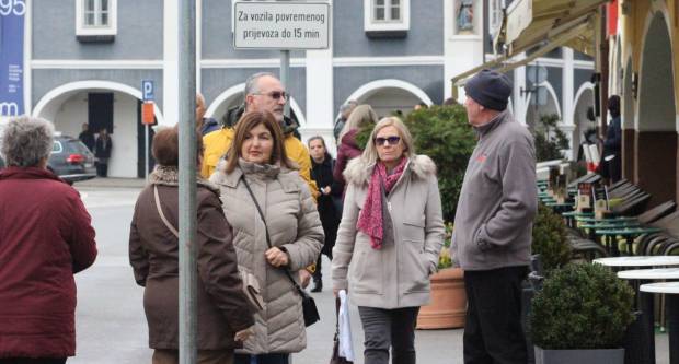 Subotnja šetnja Požegom 14.12.2019.