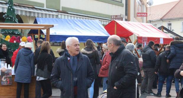 Subotnja šetnja Požegom 14.12.2019.