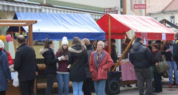 Subotnja šetnja Požegom 14.12.2019.