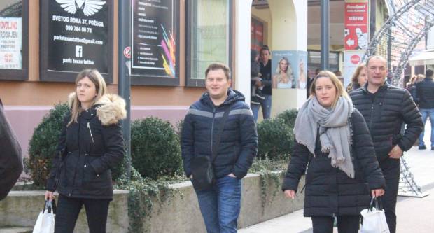 Subotnja šetnja Požegom 14.12.2019.