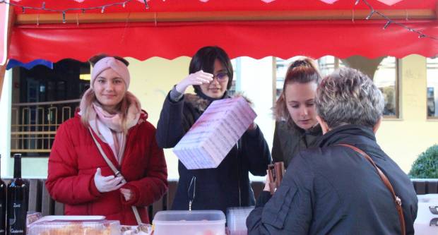 Subotnja šetnja Požegom 14.12.2019.