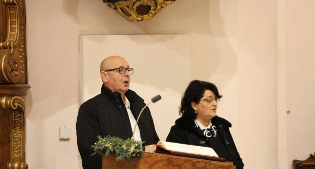 Požeški biskup msgr. Antun Škvorčević, predvodio svečanu Misu polnoćku u požeškoj Katedrali 25.12.2019.