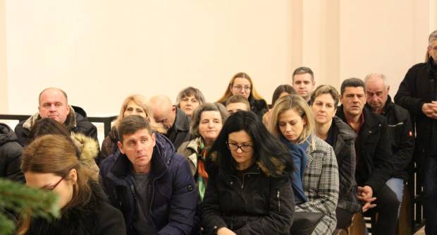 Požeški biskup msgr. Antun Škvorčević, predvodio svečanu Misu polnoćku u požeškoj Katedrali 25.12.2019.