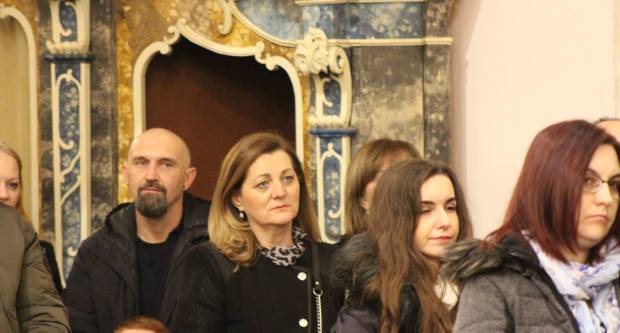 Požeški biskup msgr. Antun Škvorčević, predvodio svečanu Misu polnoćku u požeškoj Katedrali 25.12.2019.