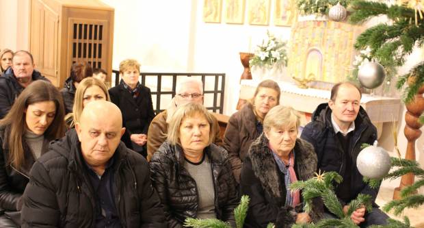 Požeški biskup msgr. Antun Škvorčević, predvodio svečanu Misu polnoćku u požeškoj Katedrali 25.12.2019.
