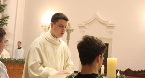 Požeški biskup msgr. Antun Škvorčević, predvodio svečanu Misu polnoćku u požeškoj Katedrali 25.12.2019.