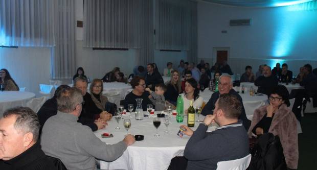 Održano 8. ʺBosansko preloʺ u organizaciji udruge Komušina Brestovac, i ove godine manifestacija humanitarnog karaktera 28.12.2019.