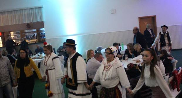 Održano 8. ʺBosansko preloʺ u organizaciji udruge Komušina Brestovac, i ove godine manifestacija humanitarnog karaktera 28.12.2019.