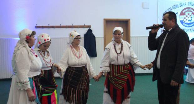 Održano 8. ʺBosansko preloʺ u organizaciji udruge Komušina Brestovac, i ove godine manifestacija humanitarnog karaktera 28.12.2019.