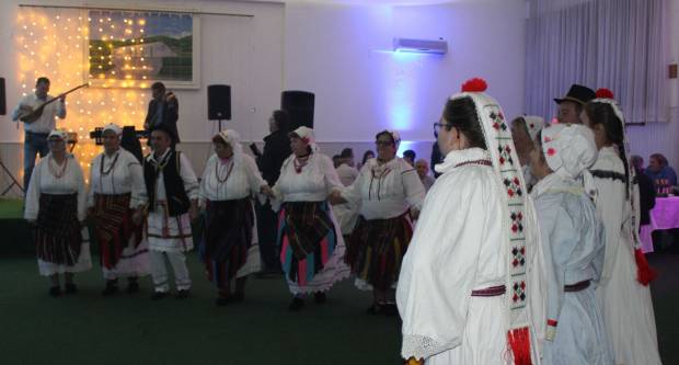 Održano 8. ʺBosansko preloʺ u organizaciji udruge Komušina Brestovac, i ove godine manifestacija humanitarnog karaktera 28.12.2019.