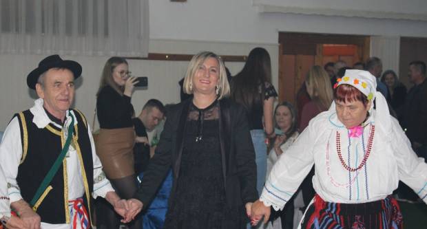 Održano 8. ʺBosansko preloʺ u organizaciji udruge Komušina Brestovac, i ove godine manifestacija humanitarnog karaktera 28.12.2019.